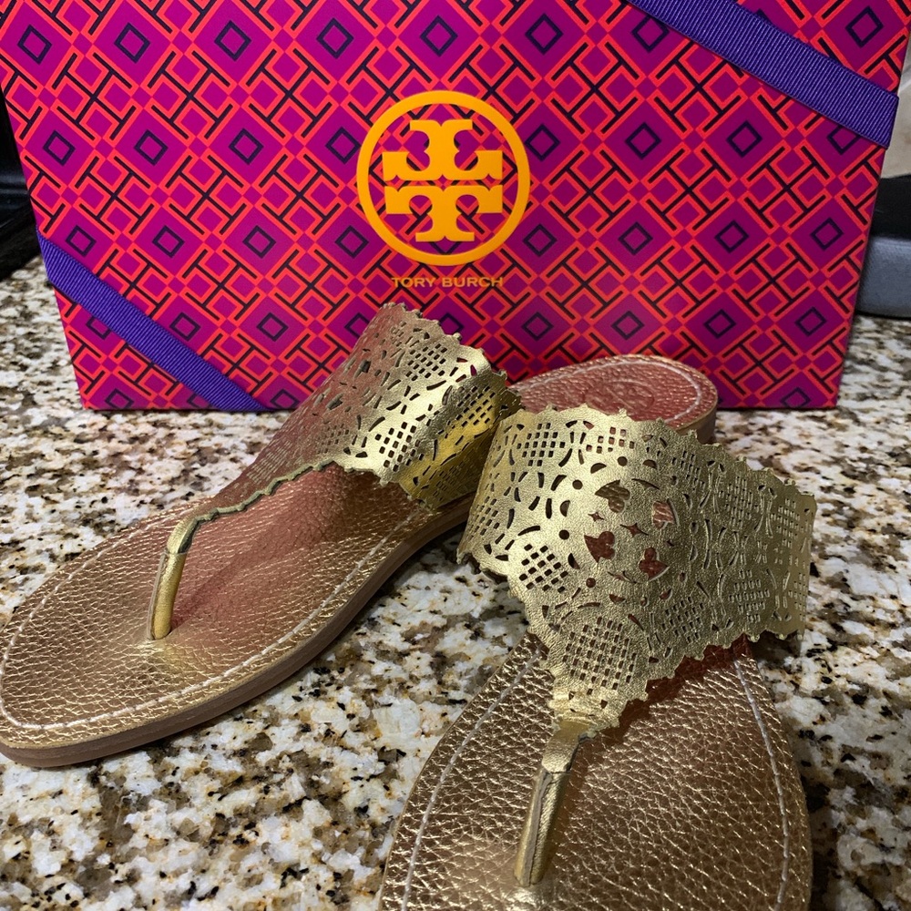 Like new Tory Burch Roselle sandals in gold